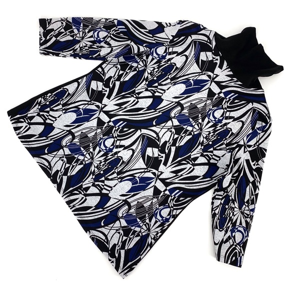 Brochure Lightweight Patterned Turtleneck Top with 3/4 Sleeves, XXL - Picture 11 of 16